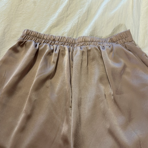 Tan satin matching set NWT - Picture 9 of 11